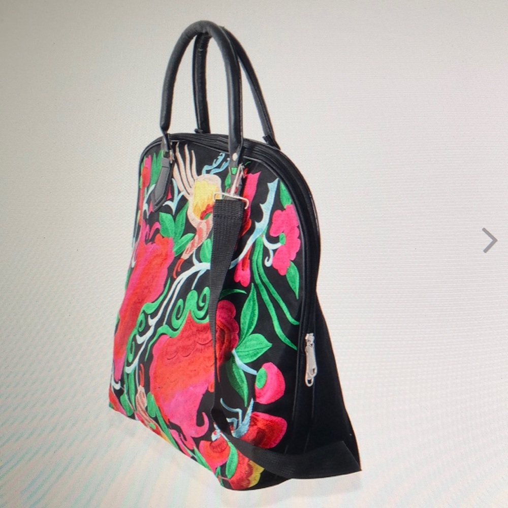 SOLD. SOLD. FUCHSIA MULTI COLOR CANVAS TRAVEL BAG - Picture 3 of 8